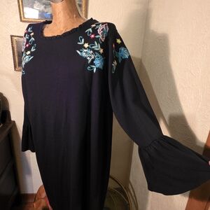 Chelsea & Theodore Elegant Black Embroidered Bell Sleeve Dress,Knee Length.lined